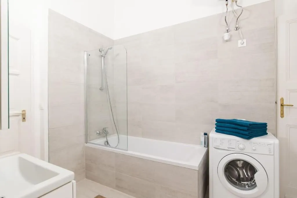 New Ultra-Central Design Apartment 布达佩斯 匈牙利