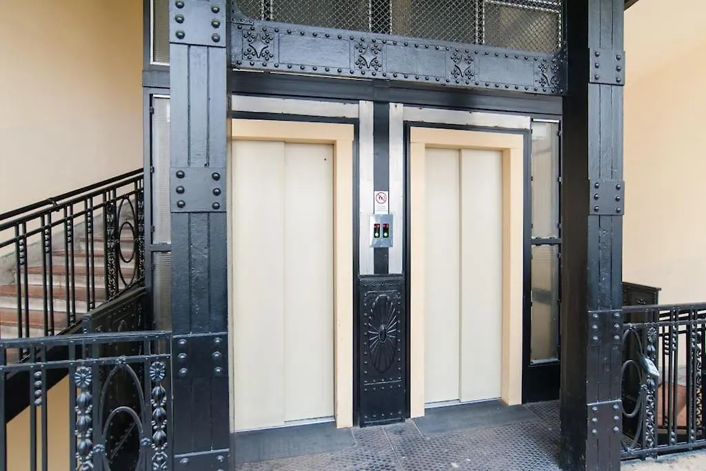 New Ultra-Central Design Apartment 布达佩斯