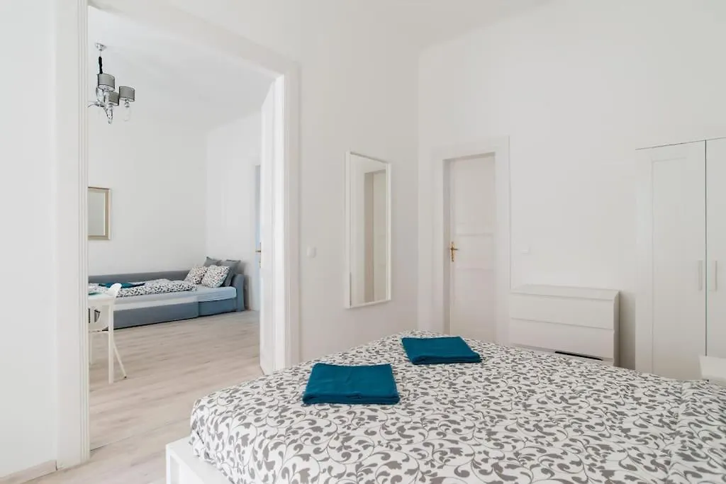 New Ultra-Central Design Apartment 布达佩斯